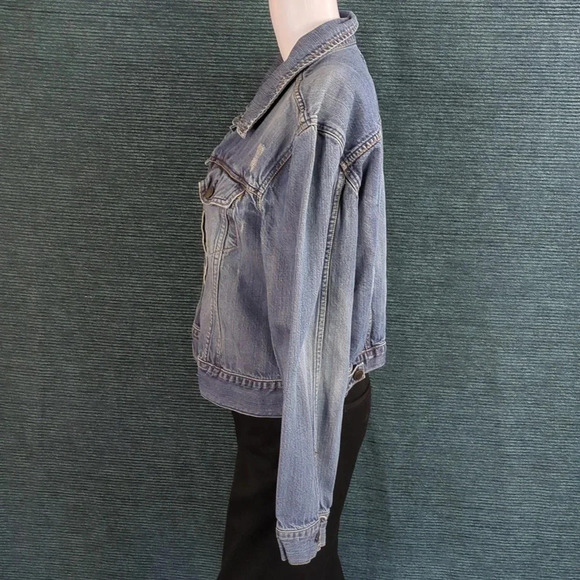 For Kitty Rescue!  Old Navy Youth Distressed Denim Jacket - Picture 4 of 16